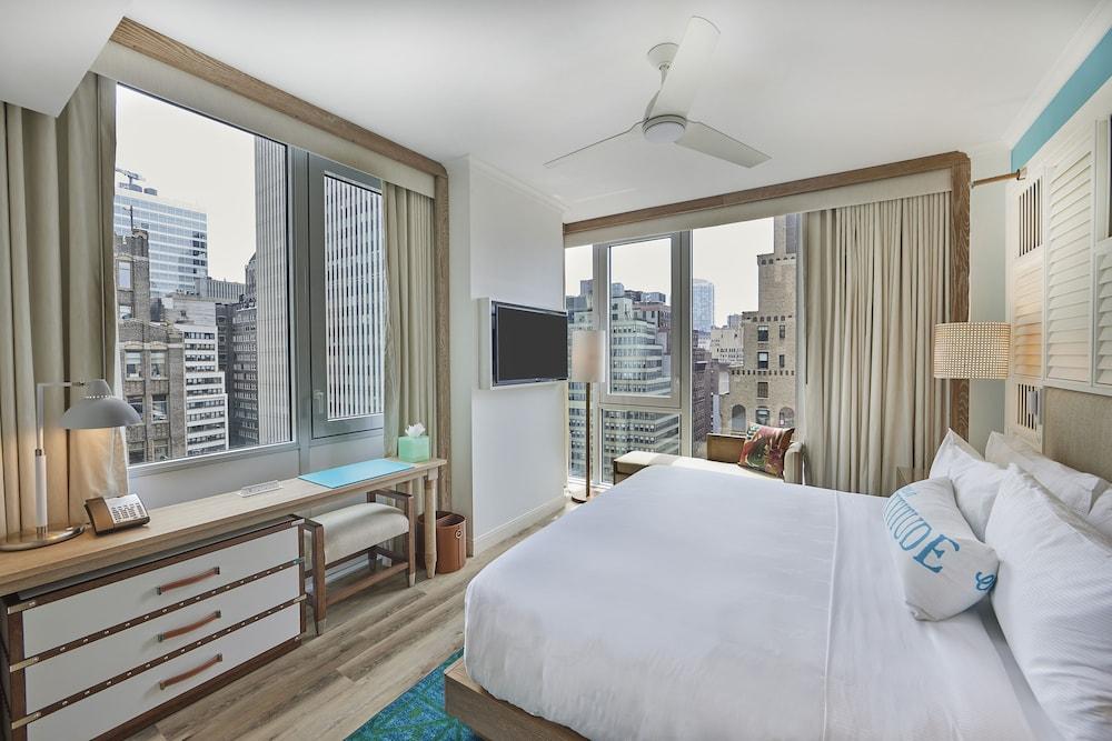 Margaritaville Resort Times Square Room Type - Deluxe Room, 1 Queen Bed, Mobility Accessible (Floors 15th-23rd) Margaritaville Resort Times Square Room Type - Deluxe Room, 1 Queen Bed, Mobility Accessible (Floors 15th-23rd)