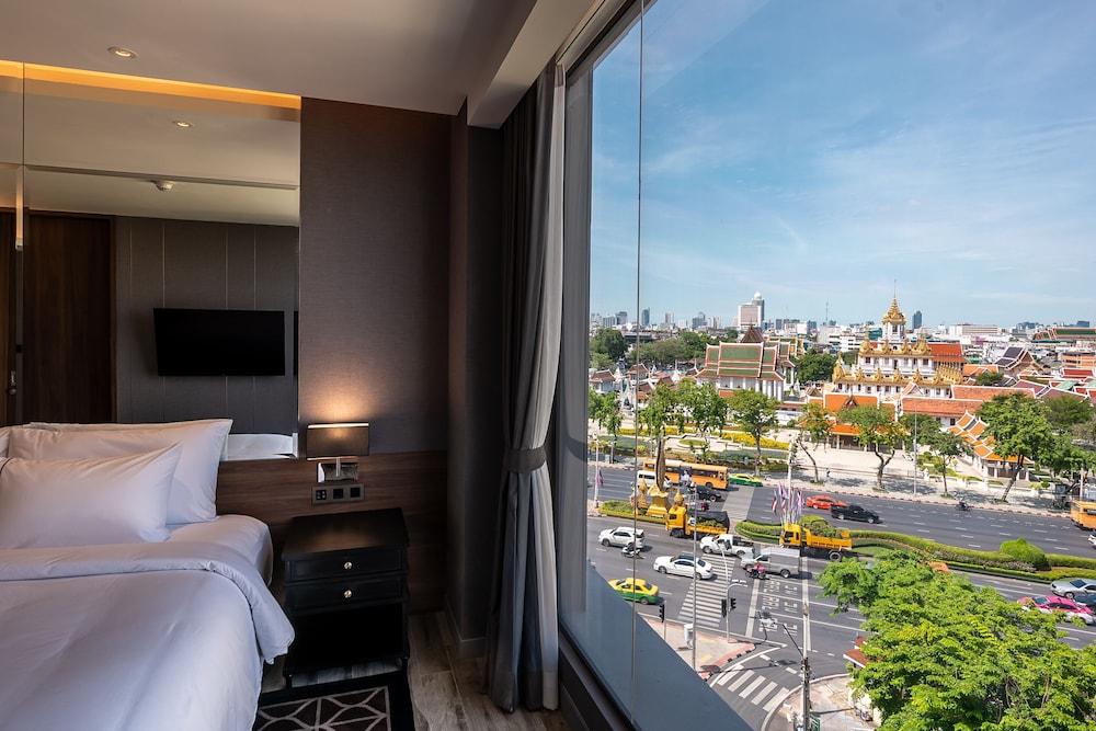 Ayathorn Bangkok Hotel Room Type - Signature Suite, 1 King Bed with Sofa bed Ayathorn Bangkok Hotel Room Type - Signature Suite, 1 King Bed with Sofa bed