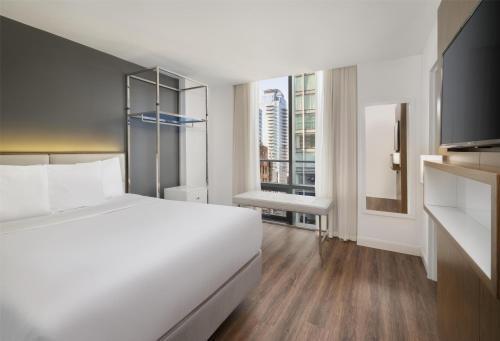 Best Western Premier Empire State Hotel - Tap to explore photos