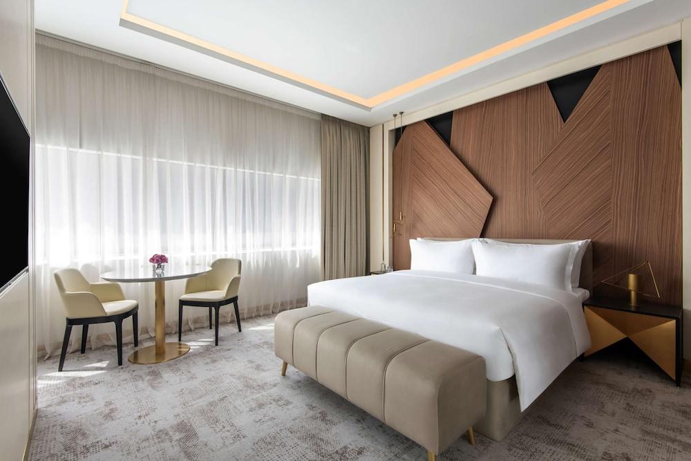 Steigenberger Hotel Doha Room Type - Junior Suite