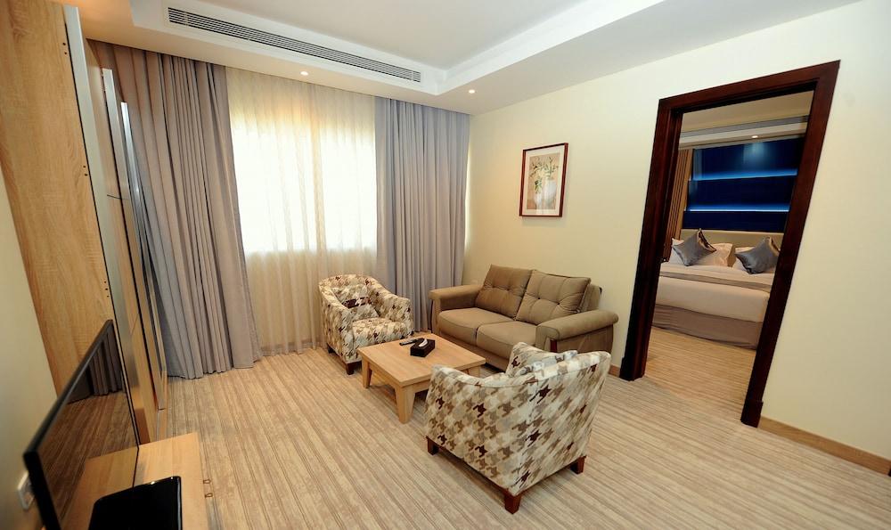 Almansour Suites Hotel Doha Room Type - One Bed Room Apartment, 1 King Bed