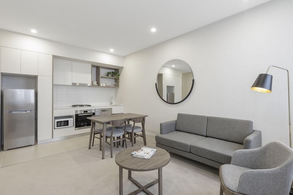 Brady Apartment Hotel Hardware Lane Room Type - Two Bedroom Apartment Brady Apartment Hotel Hardware Lane Room Type - Two Bedroom Apartment