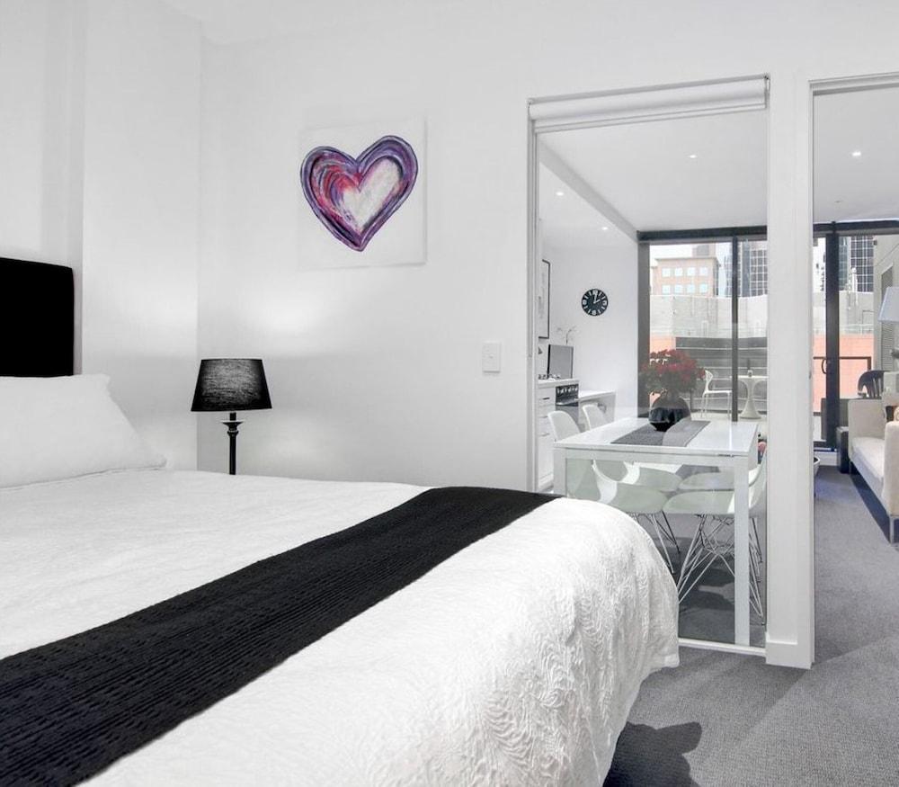 ReadySet Apartments on Little Collins Room Type - City Apartment ReadySet Apartments on Little Collins Room Type - City Apartment