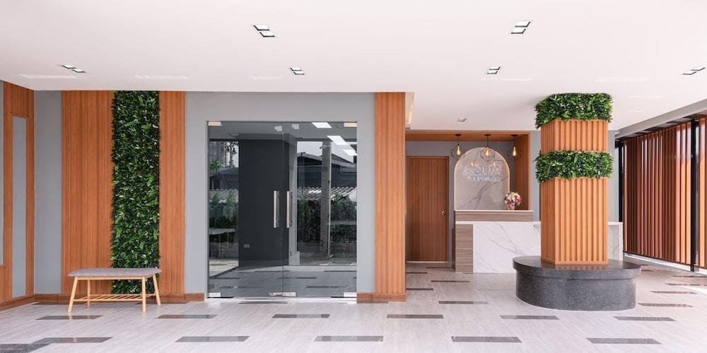 Aqua Residences - Tap to explore photos
