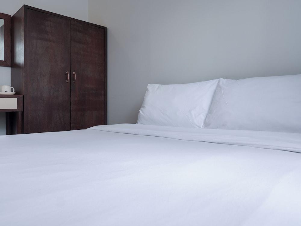 Niagara Hotel Room Type - Standard Double