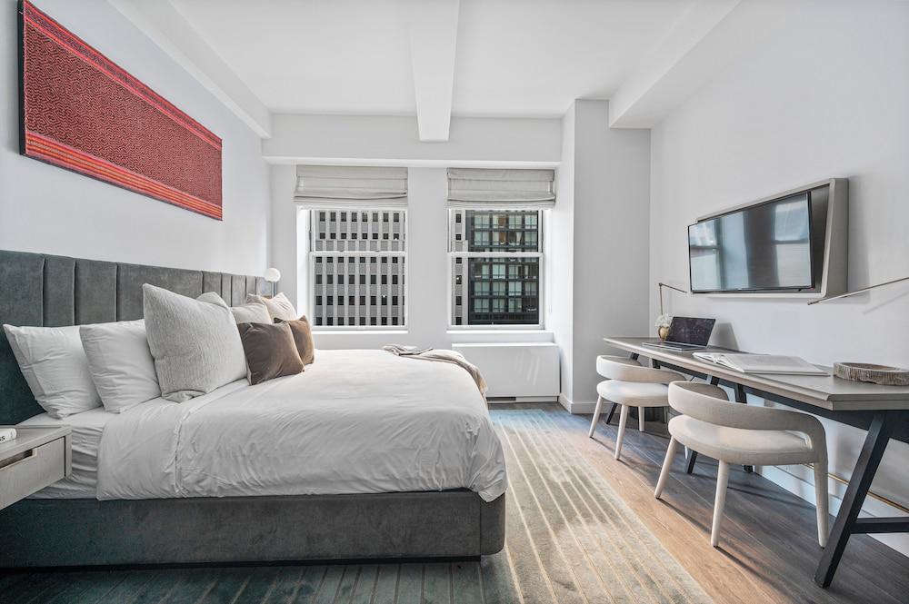 17John Room Type - Classic Studio, 1 King Bed, Kitchenette