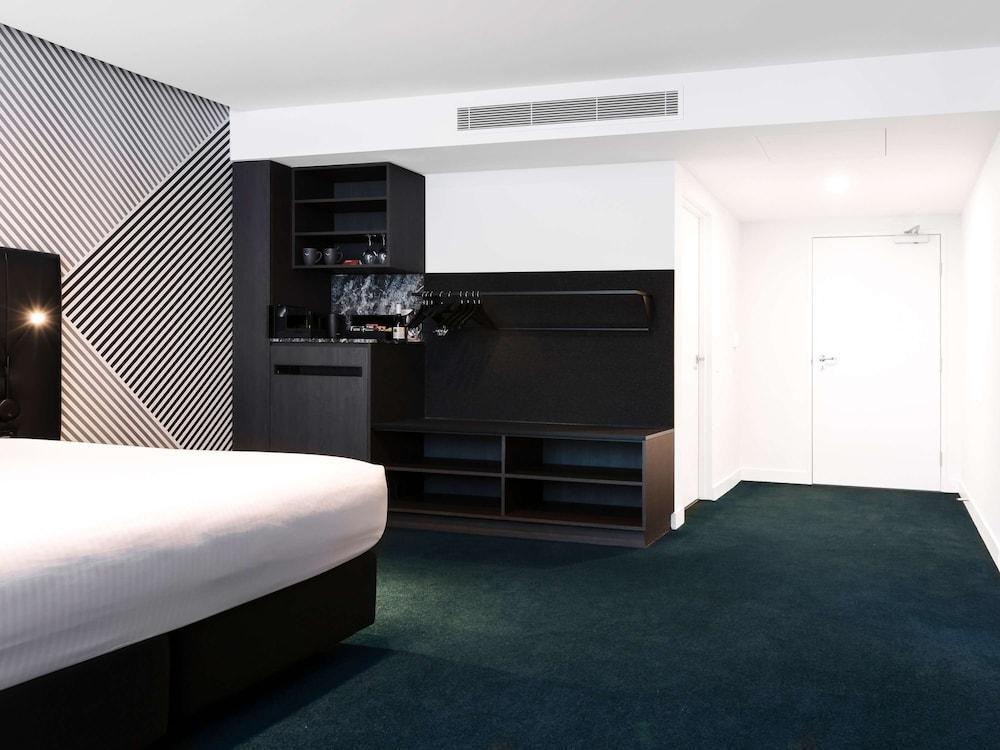 Movenpick Hotel Melbourne On Spencer - Tap to explore photos