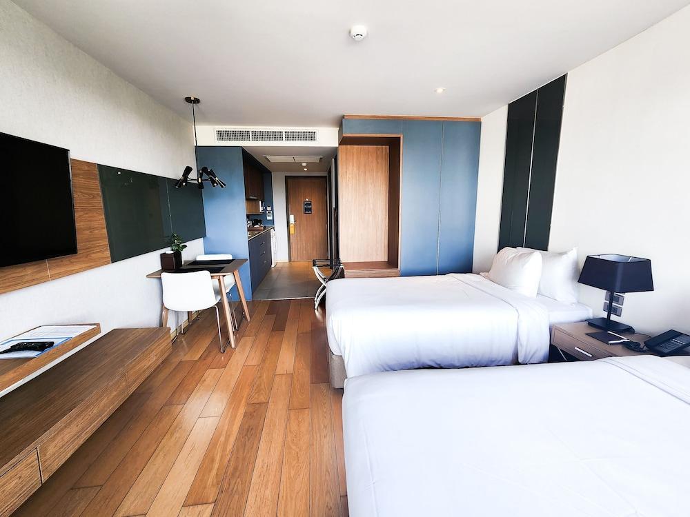 Montana Hotel & Residence Room Type - Executive Studio, 2 Twin Beds, Kitchenette Montana Hotel & Residence Room Type - Executive Studio, 2 Twin Beds, Kitchenette