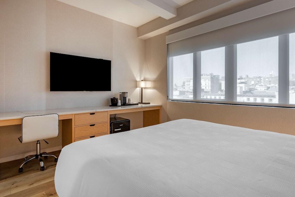 Best Western Plus Soho Hotel Room Type - Standard Room, 1 Queen Bed, Accessible, Non Smoking Best Western Plus Soho Hotel Room Type - Standard Room, 1 Queen Bed, Accessible, Non Smoking