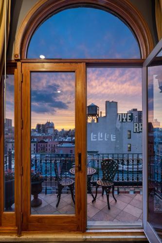 The Historic Blue Moon Hotel - NYC - Tap to explore photos