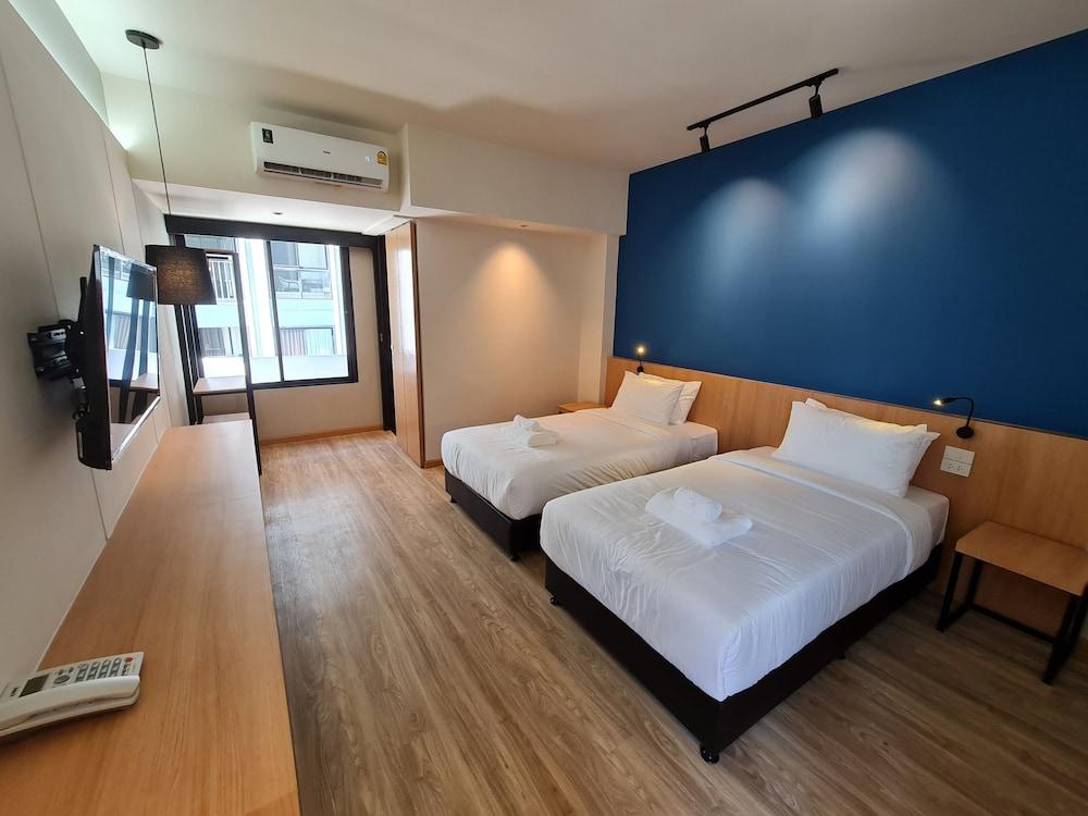 The Neuf Ratchada Room Type - Standard Twin Room