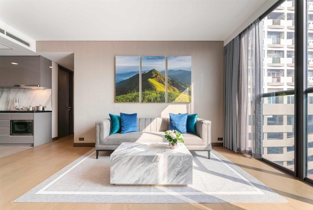 Wyndham Bangkok Queen Convention Centre Room Type - Two Bedroom Suite