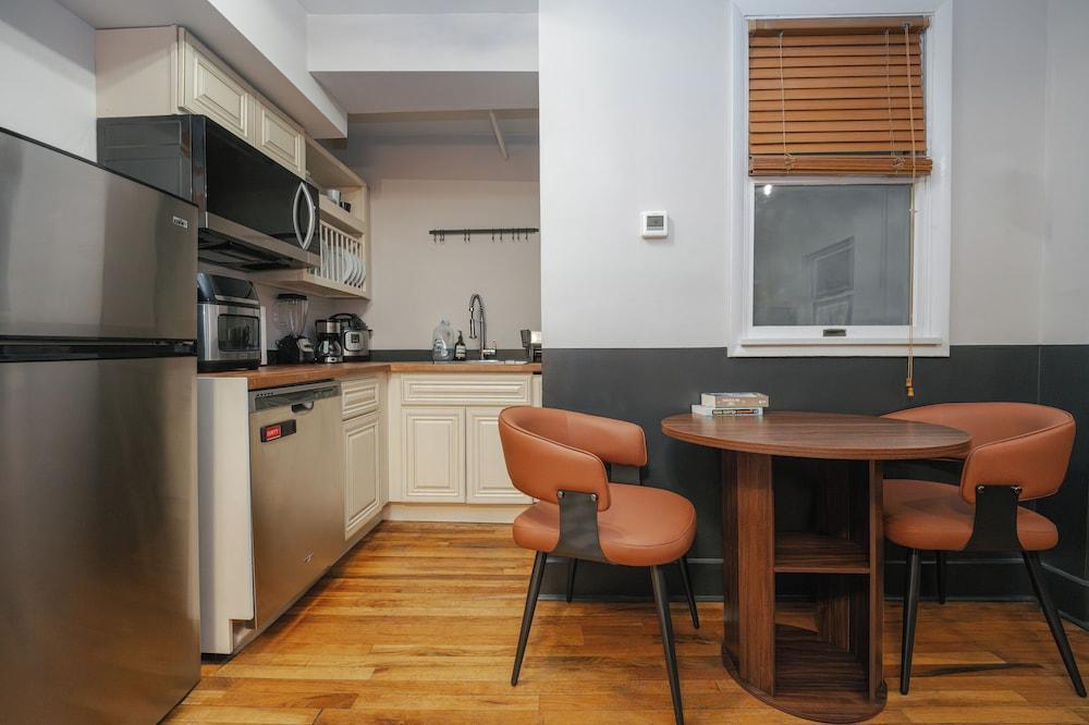 Lamartine Chelsea – Hostel - Tap to explore photos
