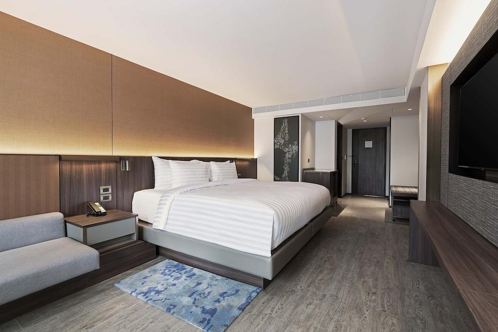 Gardina Asoke Hotel & Residence Room Type - Deluxe King Room