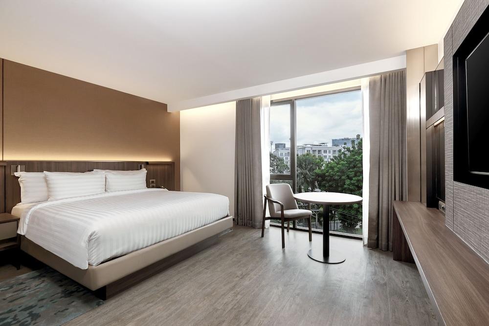 Gardina Asoke Hotel & Residence Room Type - Premier Corner King Room