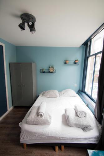 Urban Vibes Guesthouse - Tap to explore photos