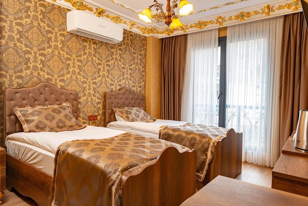 The Ottoman Pansiyon Room Type - Deluxe Twin Room, City View