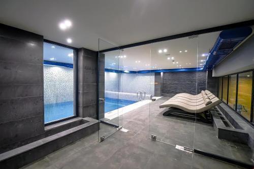 CHER HOTEL & SPA Taksim - Tap to explore photos
