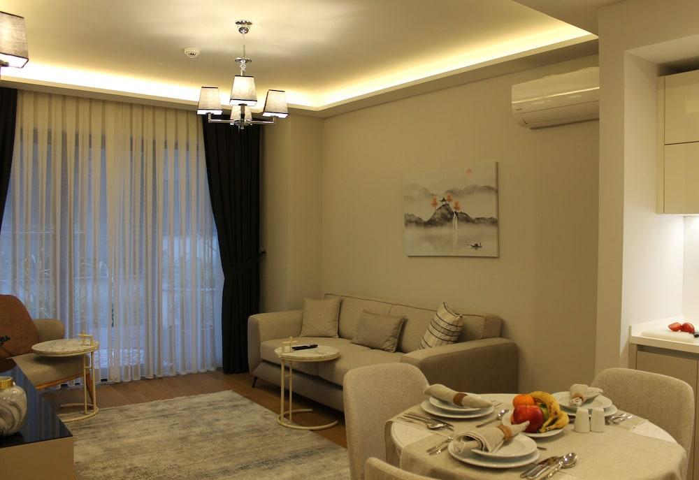 Garlon Residence Room Type - GR1 Block Garden Apartment