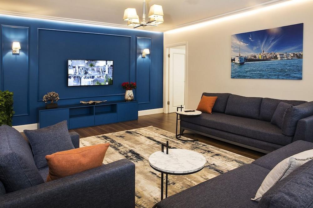 GARLON RESIDENCE Room Type - GR Block Two Bedroom Apartment GARLON RESIDENCE Room Type - GR Block Two Bedroom Apartment