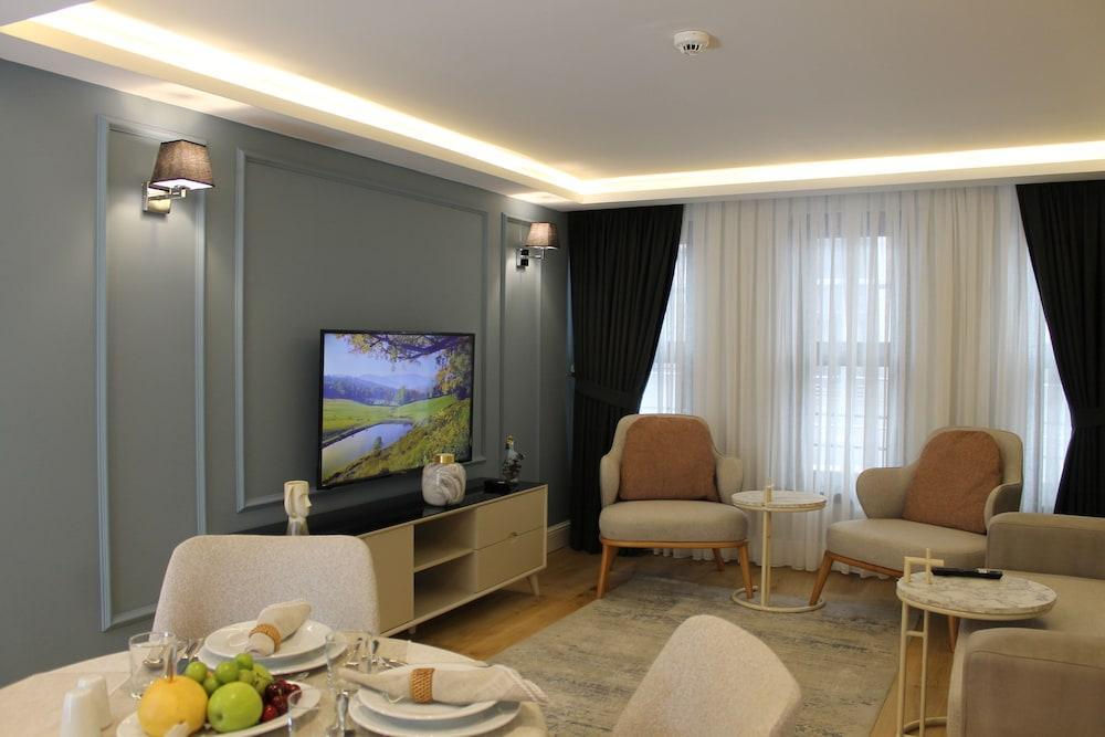 GARLON RESIDENCE Room Type - GR2 Block One Bedroom Apartment GARLON RESIDENCE Room Type - GR2 Block One Bedroom Apartment