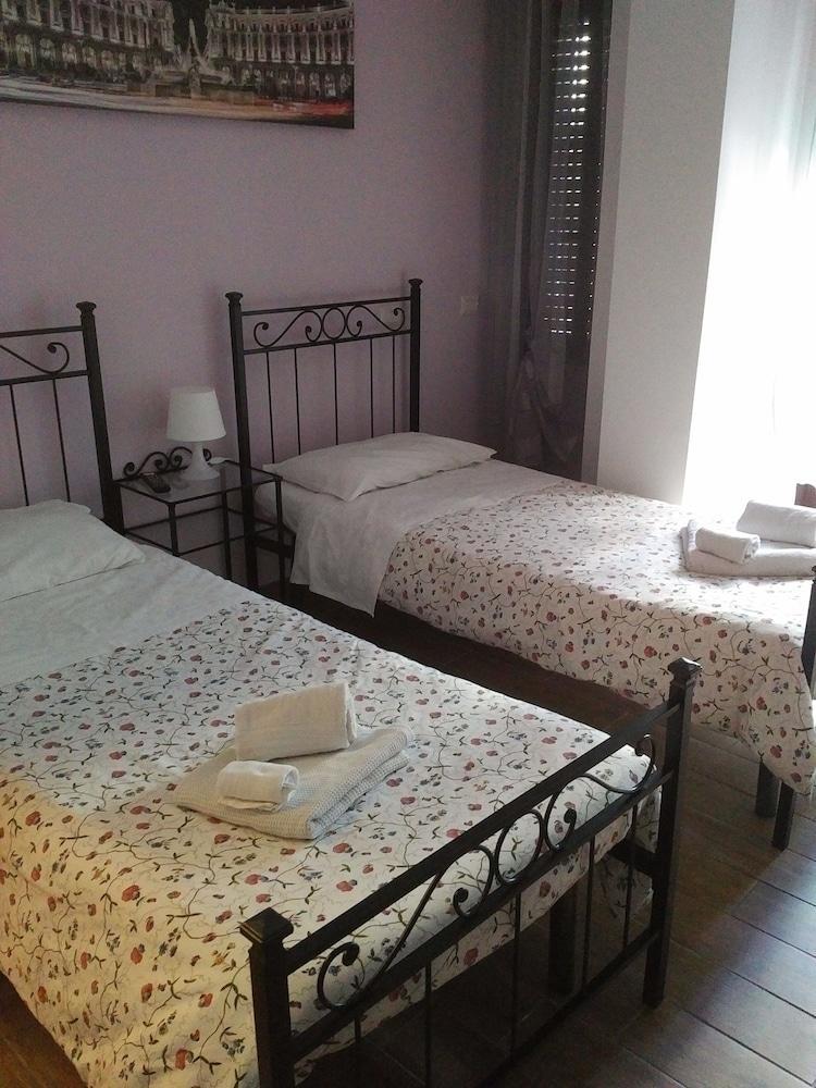 Marco e Laura B&B Room Type - Standard Triple Room