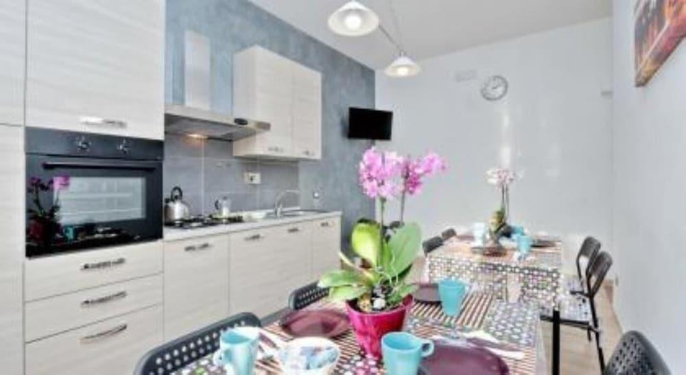 Marco e Laura B&B Room Type - Standard Apartment, 2 Bedrooms, Kitchen, Garden Area Marco e Laura B&B Room Type - Standard Apartment, 2 Bedrooms, Kitchen, Garden Area