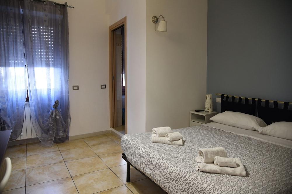 Marco e Laura B&B Room Type - Standard Double or Twin Room