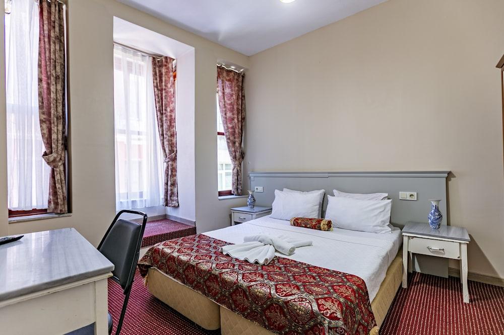 OttomanZade Room Type - Economy Double Room