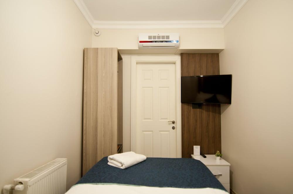 Genius Hotel Istanbul - Tap to explore photos