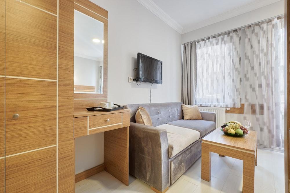 Central Suites Taksim Room Type - Deluxe Studio Suite