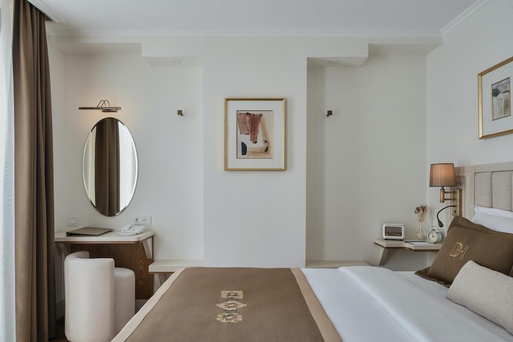 Delita City Hotel Room Type - Classic Room