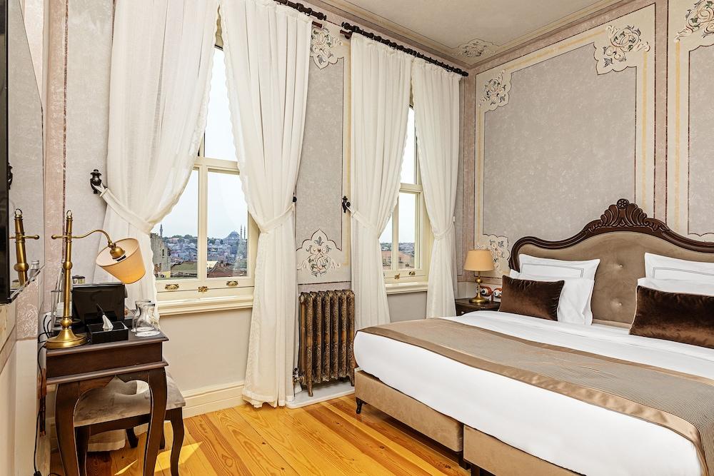 Meroddi Barnathan Hotel Room Type - Superior Suite, City View