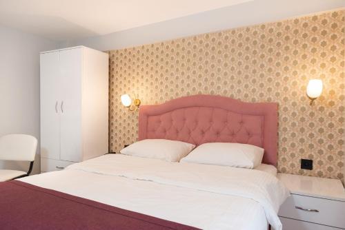 Blue Marmara Suites - Tap to explore photos