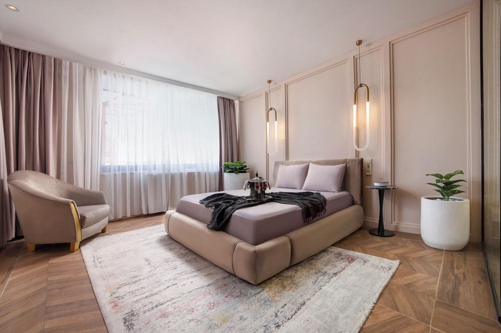 Walton Gardens Pera Room Type - Queen Suite with Turkish Hammam Walton Gardens Pera Room Type - Queen Suite with Turkish Hammam