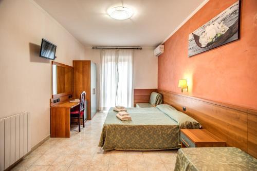 Hotel Millerose Room Type - Triple Room with Private External Bathroom