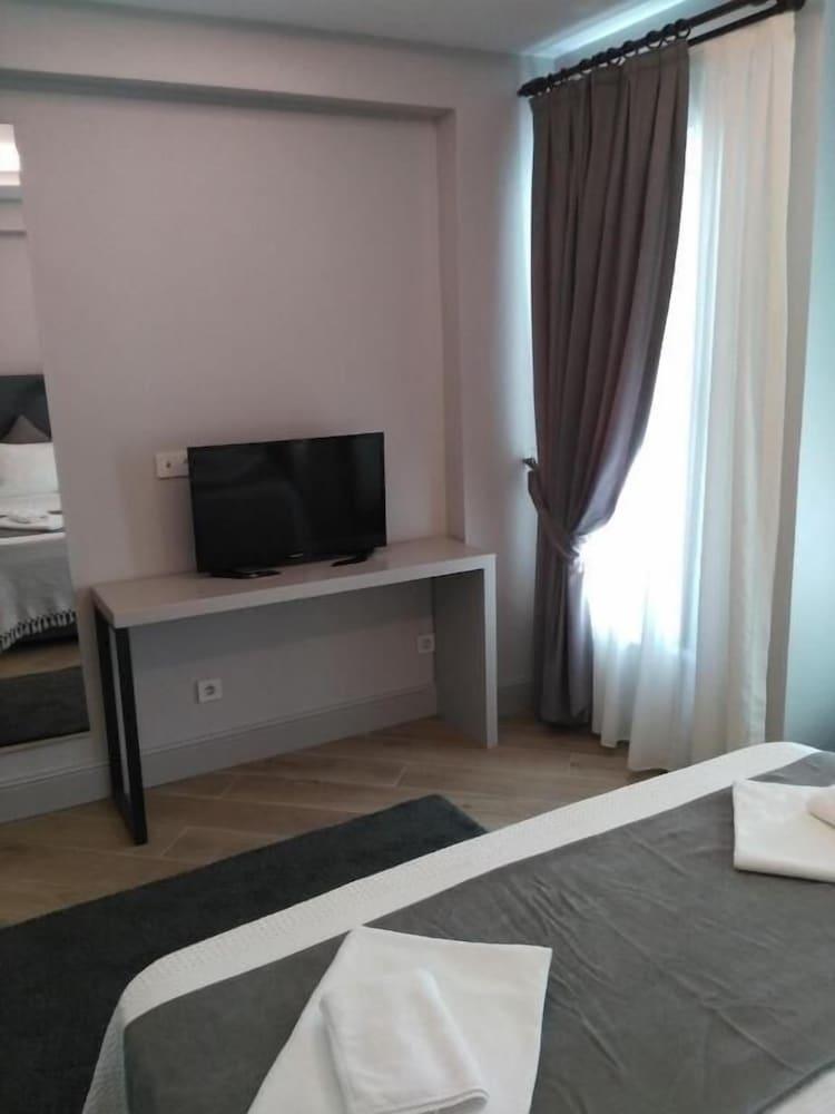 Konak Bella 3 Room Type - Standard Room, 1 Queen Bed, Non Smoking, Garden View Konak Bella 3 Room Type - Standard Room, 1 Queen Bed, Non Smoking, Garden View