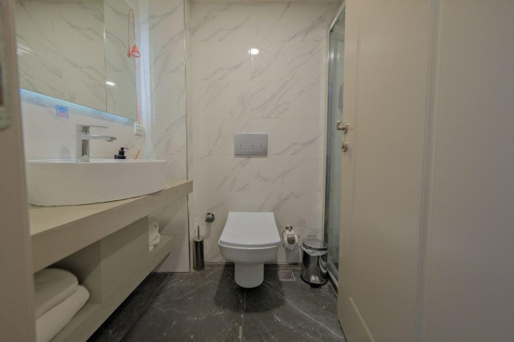 Serai Hotel Room Type - Superior Room