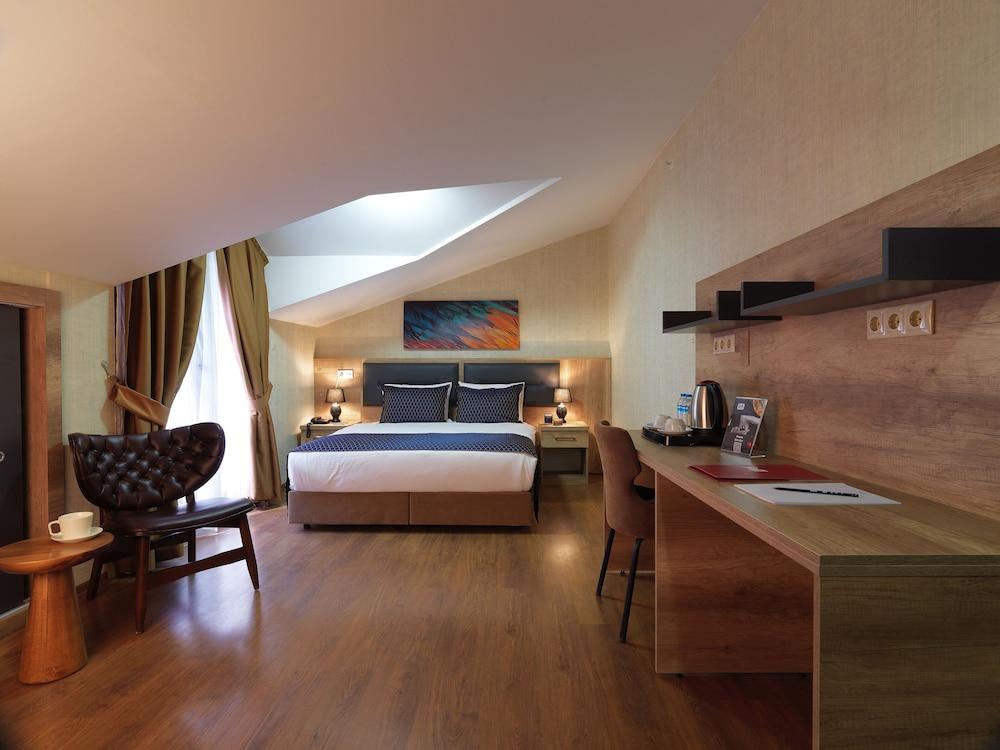 Jaff Hotels Room Type - Standard Double or Twin Room, Balcony