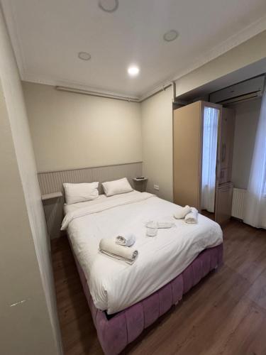 RENOVA hOTEL FATİH - Tap to explore photos