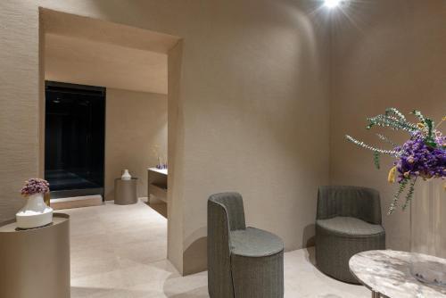 Elysium Suites Collection - Tap to explore photos