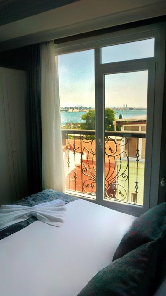 Cape Palace Hotel Room Type - Superior Double Room, 1 Queen Bed, Sea View
