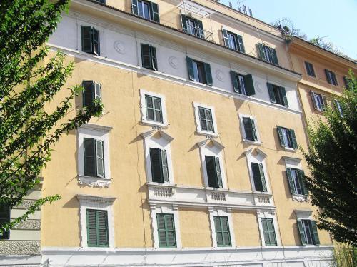 Cielo Vaticano Guest House - Tap to explore photos