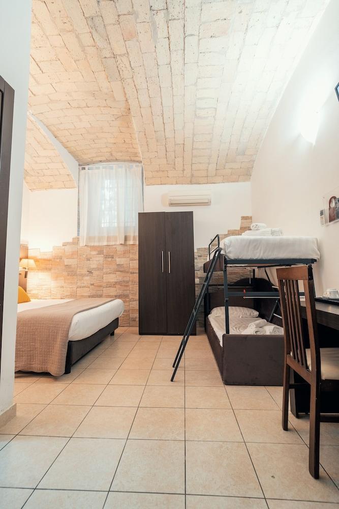 Saint Peter Loft Room Type - Family Quadruple Room