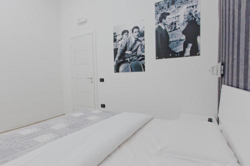New Rome house 2 - Tap to explore photos