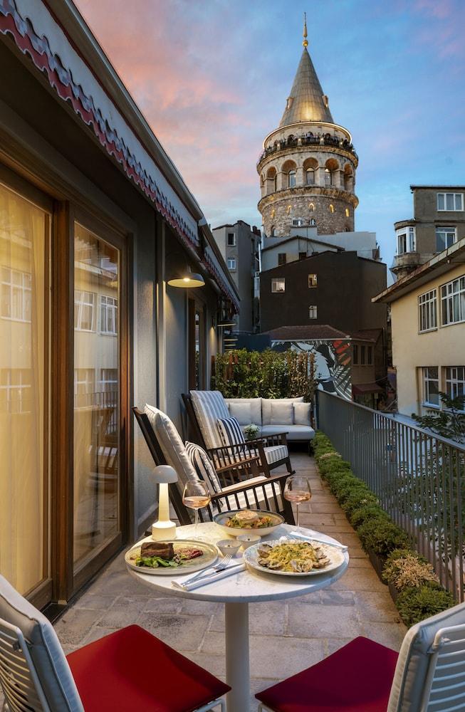 Ecole St Pierre Hotel Room Type - Galata Suite With Terrace