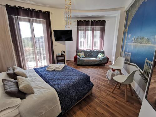 La Finestra Sul Mondo Guest House Room Type - Deluxe Quadruple Room