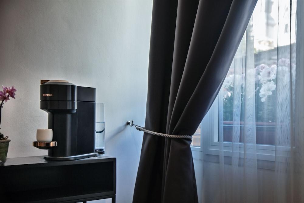 Fellini Design Suites - Tap to explore photos