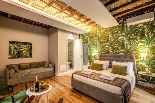 Vite 21 Luxury Room - Tap to explore photos
