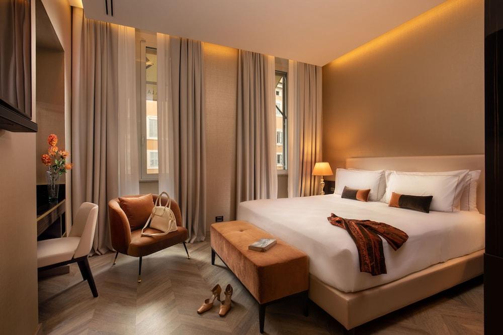 Hotel La Place Room Type - Superior Room